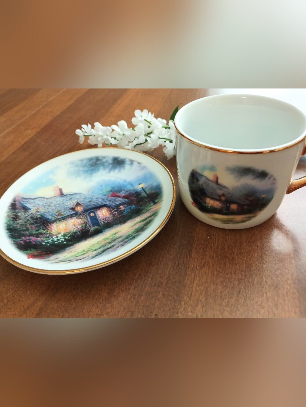 Like New Vintage Thomas Kinkade "Midnight Cottage" Cup & Saucer